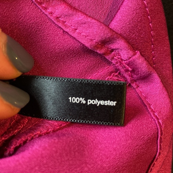 NWOT Women’s The Limited Medium Hi-Low Asymmetrical Pink Glossy Shirt - Picture 8 of 8